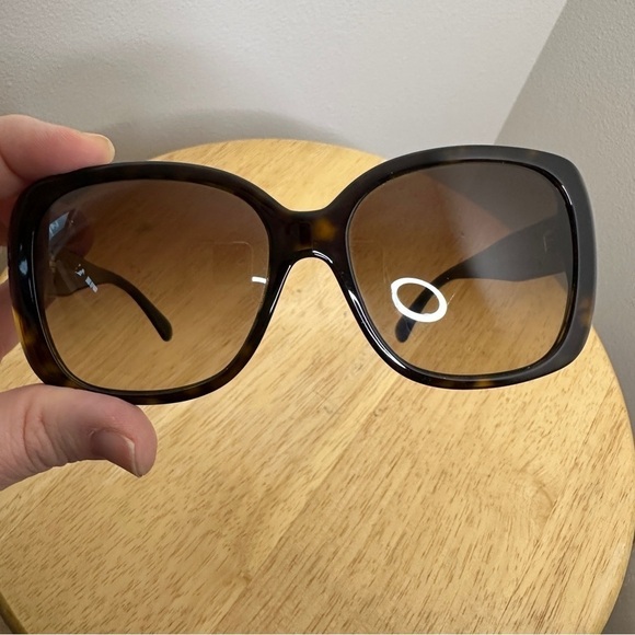 Chanel CC Turnlock Sunglasses 5234 Q Tortoise Quilted Leather Trim - Picture 5 of 16